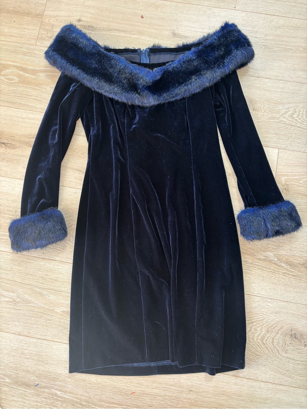 Vintage 90s does 60s Y2K velvet faux fur gothic formal mob wife gown